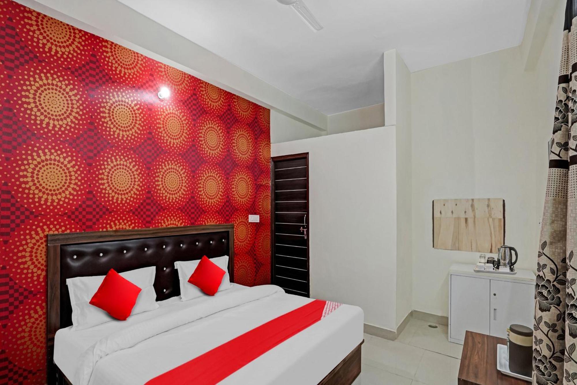 Hotel O Avs Hotel & Restaurant Noida Exterior foto